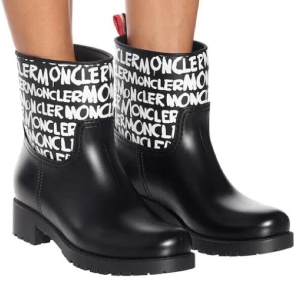 Moncler Ginette Strivale Rainboots NEW White Logo Graffiti Black Waterproof 38 - Picture 1 of 10